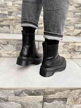Черевики жіночі RONE Док-5 чорні натуральна шкіра зима висота 13см (4254) Коломыя