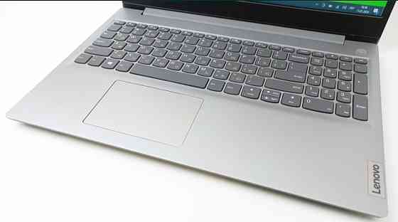 Ноутбук: Lenovo IdeaPad 3 15IIL05 i3-1115G4 8Gb. SSD256Gb. 15.6