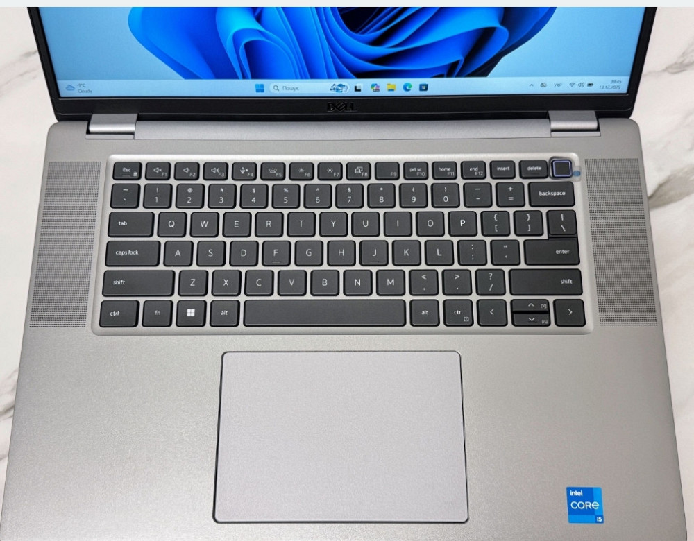 Dell Latitude 7640 16