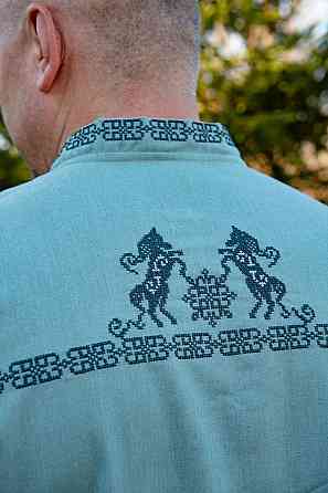 Вышиванка льняная мужская, длинный рукав, цвет полынь, топ Киев