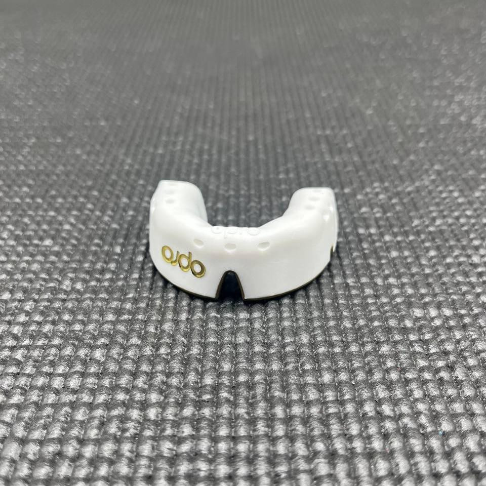 Капа OPRO Gold доросла (вік 11+)  White/Gold (art.102504005) Кам'янське - фото 9