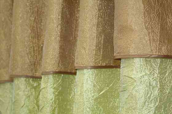 Кухонные шторы VR-Textil № 073к с ламбрекеном и подхватами салатовый с золотистым 270х170 см (52-0155) Киев