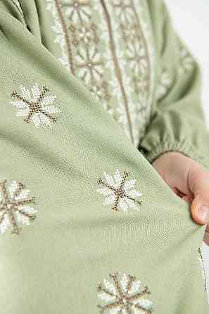 Вишиванка для дівчаток лляна з довгим рукавом, оливкова  Юрма- Одяг Київ