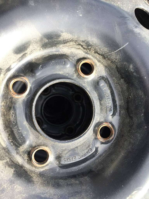 Диск металевий з шиною R15 Ford Fusion комплект Ковель - фото 2