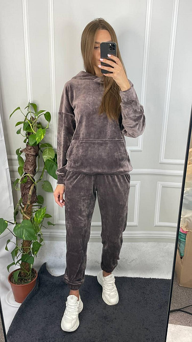 Жіночий велюровий костюм із капюшоном Шоколадний S Харків - фото 5