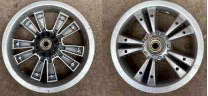 Диск для дитячих колясок 12 A . срібло, 5 променів 2х (торм. втулка dia =10mm+кнопка+підшипник) Мукачево