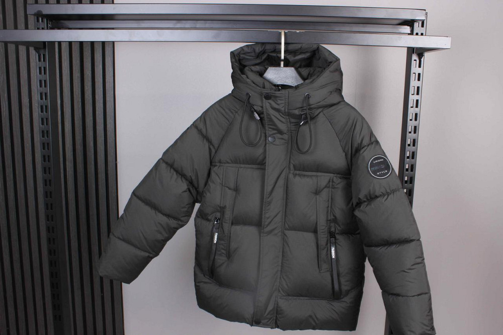 Подростковая зимняя куртка для мальчика черная на холофайбере 152,158,164 Николаев - изображение 1