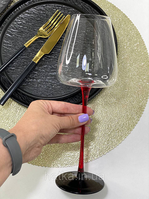 Набір високих келихів 6 шт. для вина 570 мл «Червоний стиль» прозорий із червоною ніжкою Київ - фото 2