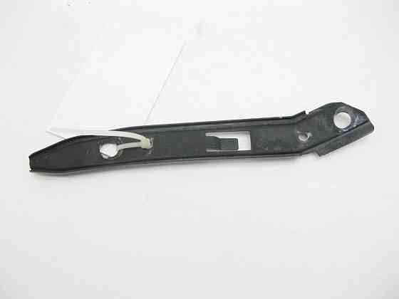 Mercedes-Benz  A2138851804 Кріпильна пластина з'єднання переднього бампера до крила праворуч E-class W213 E-class S213 Одеса