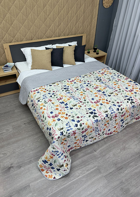 Покривало Decorator Bloomy 215x240 см с разноцветным цветочным принтом (85-175) Київ - фото 3