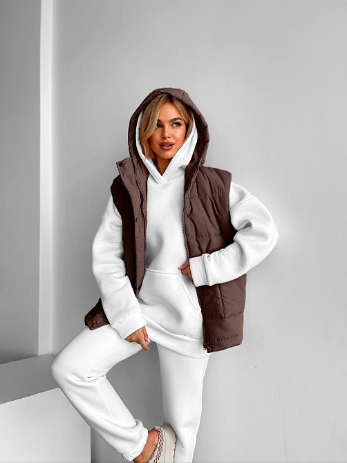 Жіночий теплий жилет з капюшоном  плащівка еммі на синтепоні Шоколад, 46/48 Одеса - фото 4