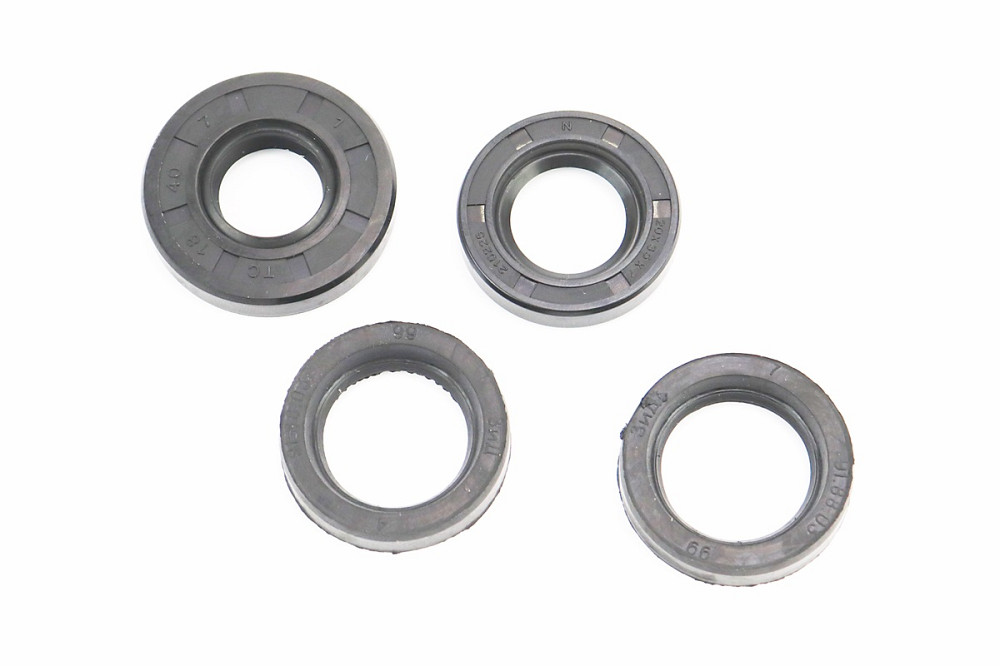 Сальники к-кт 4шт (18x40x7; 20x35x7; 24x35x7-2шт) ДРУЖБА Київ - фото 1