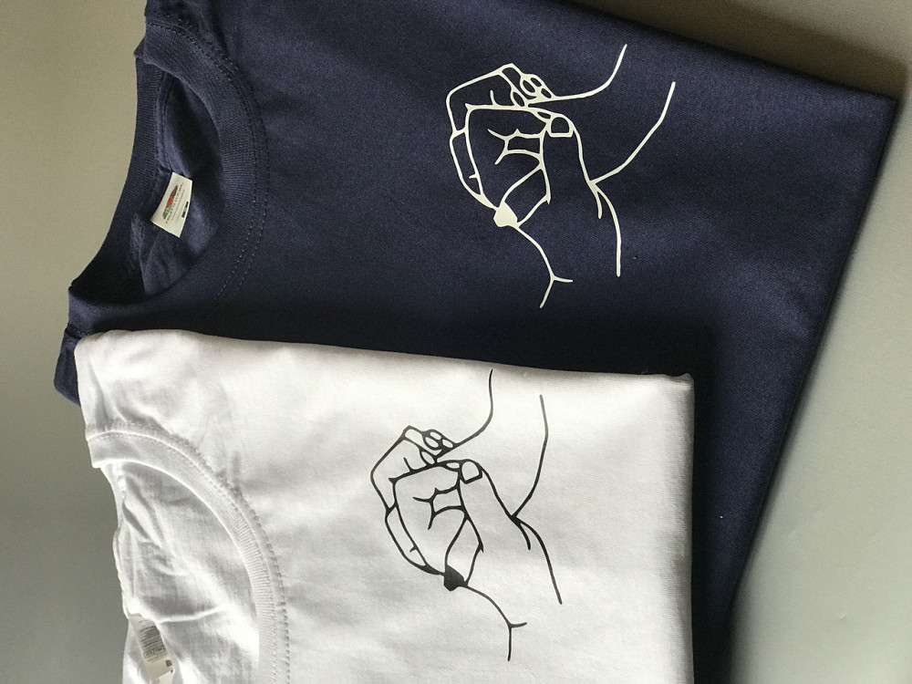 Парные футболки для парня и девушки с принтом рук Черновцы - изображение 3