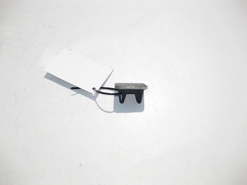 Mercedes-Benz  A2219730289 Заглушка в накладку кришки багажника S-Class W221 Одеса - фото 3