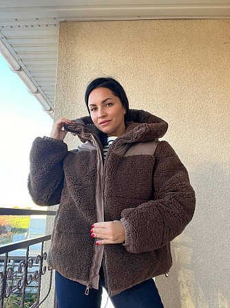 Куртка жіноча Lady Yep 9055 тедді комбінована штучне хутро оверсайз з капюшоном, коричневий, 44-48 Одеса - фото 7