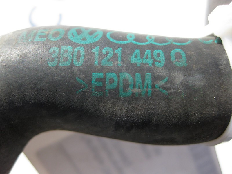 VAG  3B0121449Q Патрубок ОЖ від металевої трубки до додаткового водяного насосу VW Passat B5 Одеса - фото 3