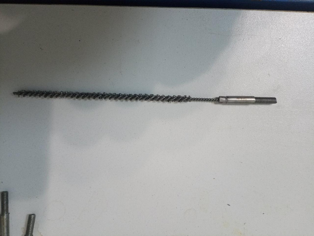 Йоржик дротяний жорсткий N604 з різьбою М4 загальною довжиною 150мм довжиною йоржика 100мм діаметром 4мм Київ - фото 2