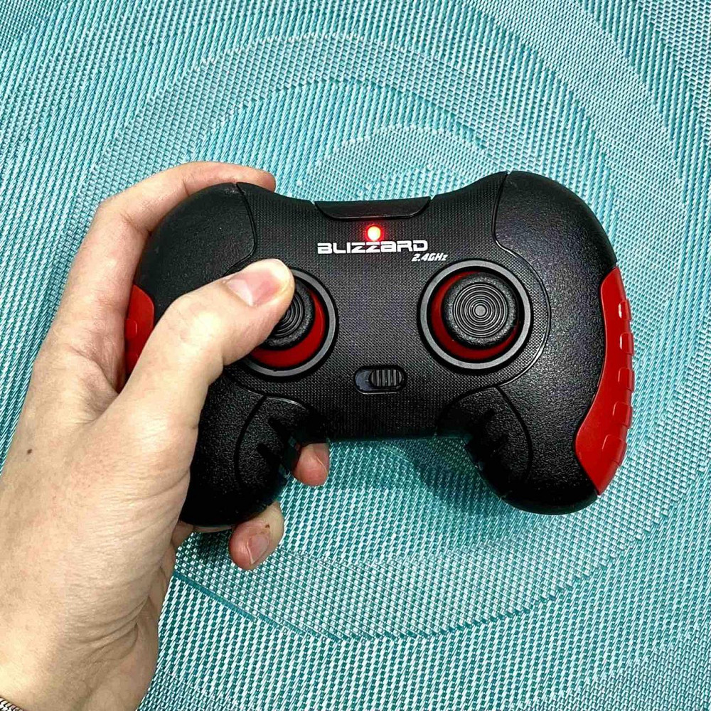 Машинка на радіокеруванні спортивна 26см Біла (33799) Чернигов - изображение 3