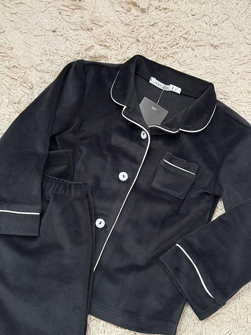 Дитяча велюрова тепла піжама одна кишеня Чорний 110-116 Харків - фото 3