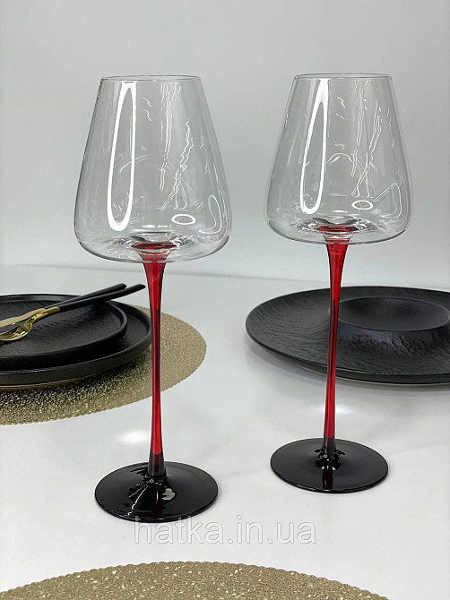 Набір високих келихів 6 шт. для вина 570 мл «Червоний стиль» прозорий із червоною ніжкою Київ - фото 1