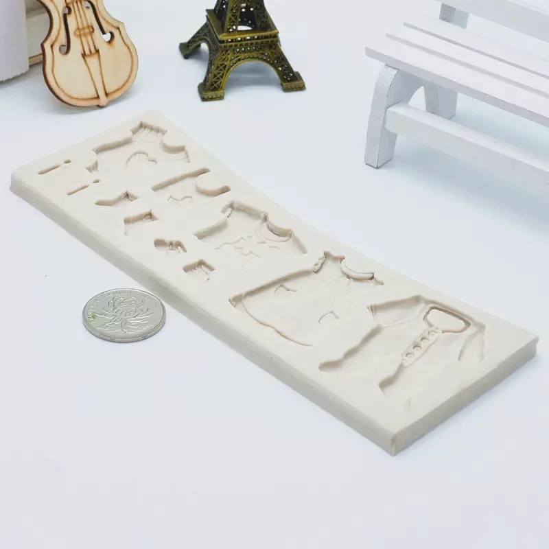 Молд силиконовый Одежда младенца 172 на 62 мм серый Киев - изображение 3