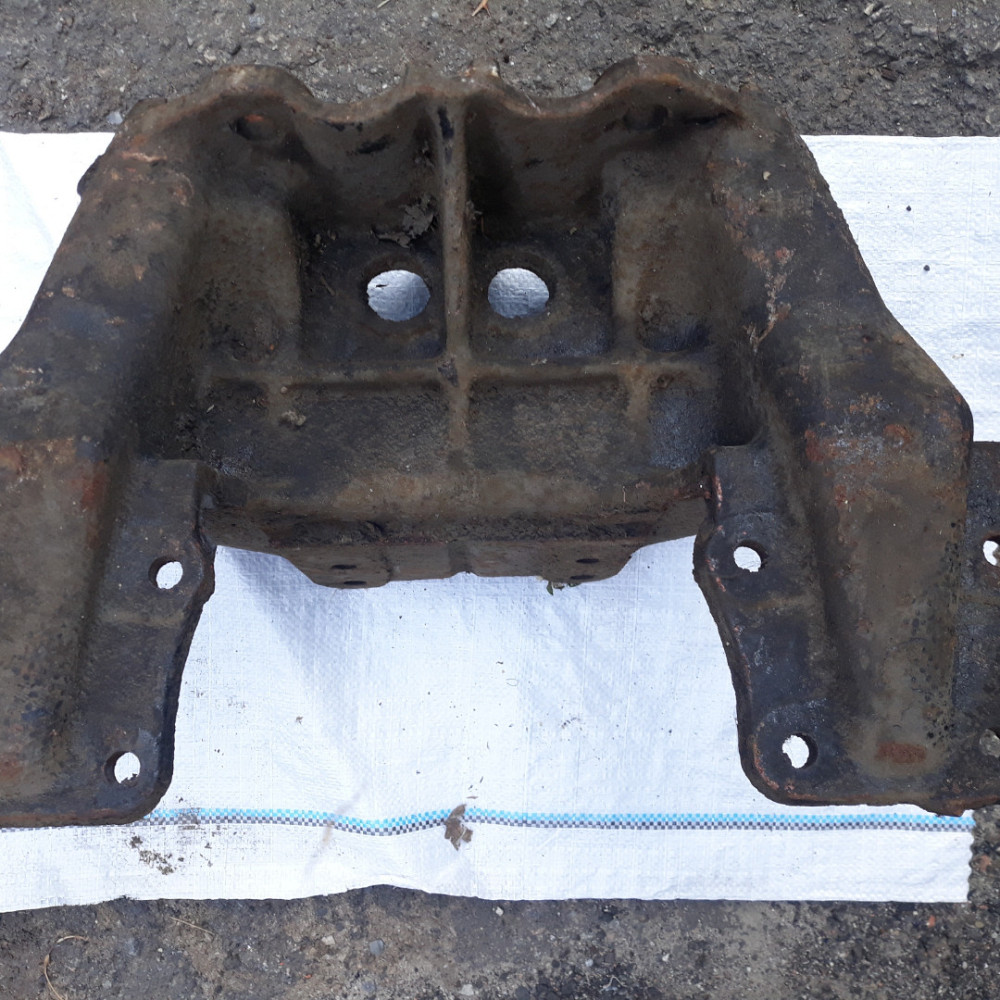 Кронштейн крепления задней подвески ЗИЛ-157. 157-2918150 Харьков - изображение 1