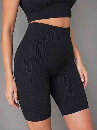 Шорты женские Kenalin 500-9 велосипедки в рубчик с карманом и надписью сзади черные, черный, SM Киев