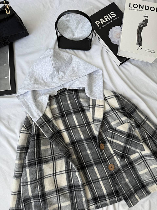 Женская оверсайз рубашка в клетку с капюшоном турецкий кашемир Серый, 42/46 Одесса - изображение 3