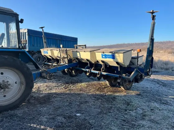 Сеялка Kinze 3000 пневматическая Днепр