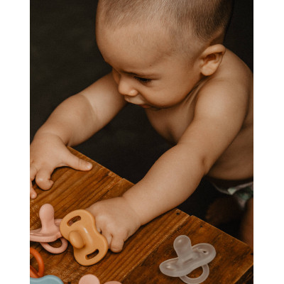 Пустушка Suavinex Colour Essence силіконова фізіологічна, 0-6 міс. жовта (308095) Вінниця - фото 4