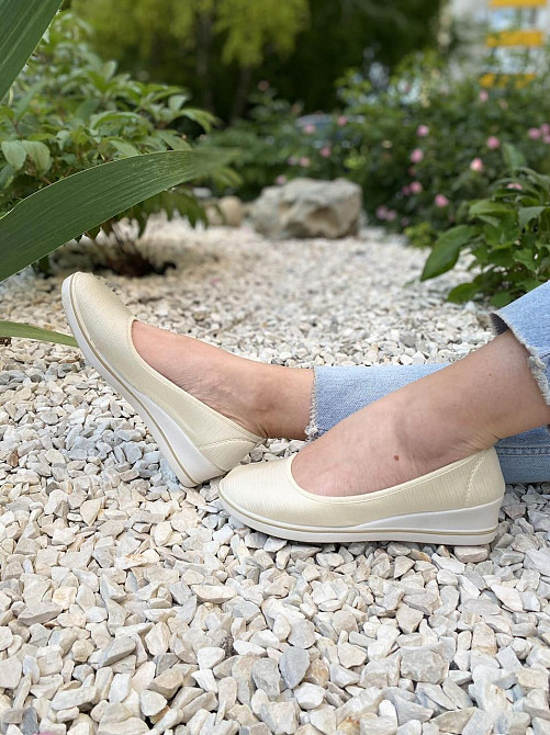 NEW ROSE Сліпони жіночі NEW ROSE C21Y бежеві (літо, тканина) (1366) 36р.37р.38р. 37 Коломыя - изображение 1