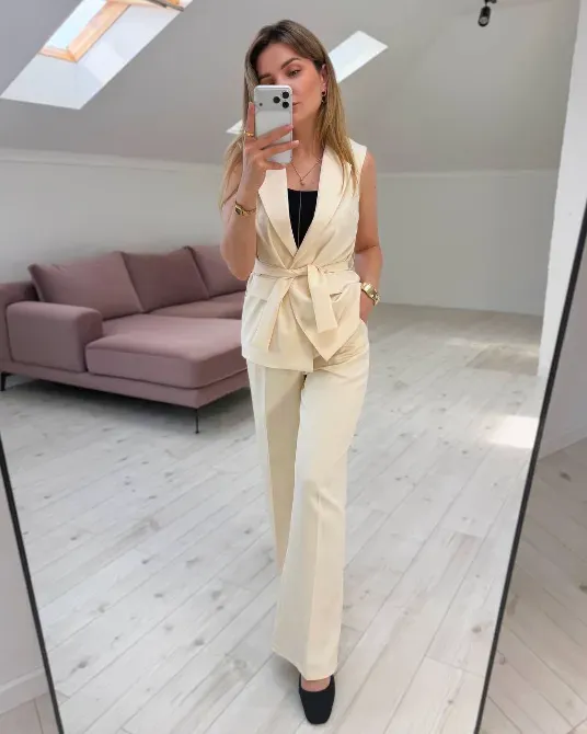 Костюм, який можна носити разом або розділяти — і кожного разу виглядає по-іншому Одеса - фото 3