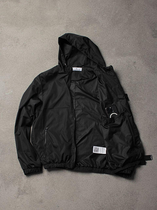 Чоловіча чорна літня куртка STONE ISLAND, легка вітровка корного кольору з капюшоном Львів - фото 3