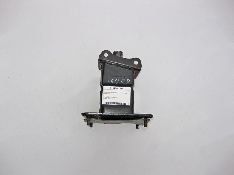 Mercedes-Benz  A1646401231 Правий кронштейн заднього підсилювача бампера ML W164 GL X164 Одесса - изображение 1