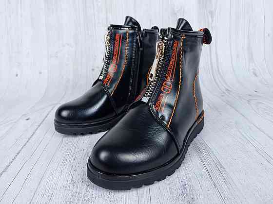 Детские демисезонные черные ботинки для девочек с оранжевыми вставками 28,29 Николаев