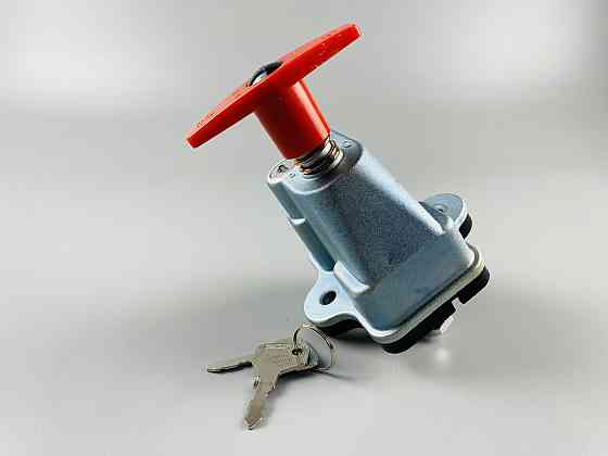 Выключатель массы универсальный механический дистанционный 12/24В (красная медь) 250A + замок + 2 ключа Мукачево