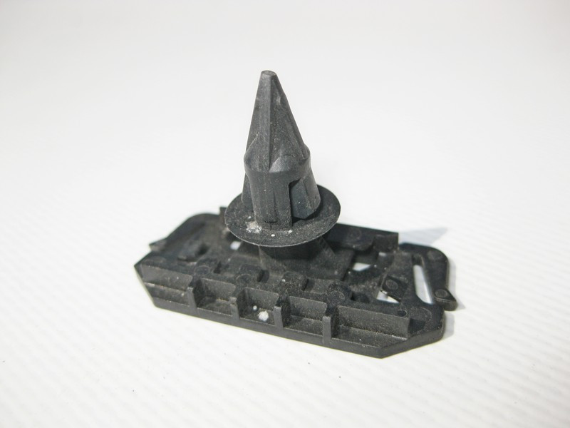 Mercedes-Benz  A2119880081 Кріплення пластику склоочисника E-Class W211 CLS C219 Одесса - изображение 5