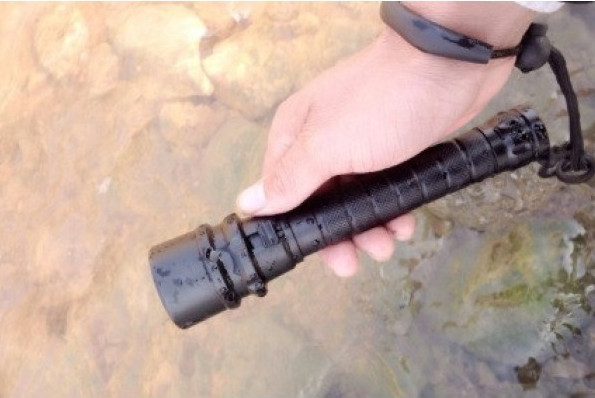 Фонарь подводный Police 8799 T6 Фонарик для дайвинга Киев - изображение 6