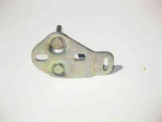 Mercedes-Benz  A2039230132 Вушка - петля замка 2-го ряду сидінь зліва C-Class S203 CLC Sportcoupe C203 B-Class W245 A-Class W169 Одесса