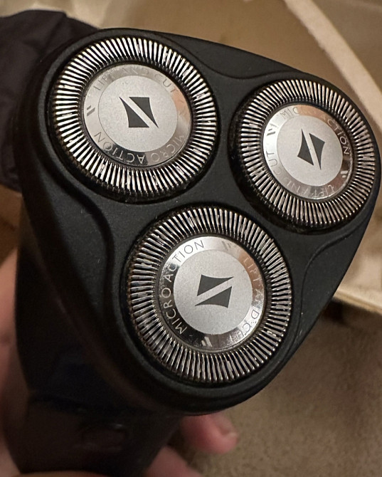 Машинка для бритья Philips 4000 Киев - изображение 3