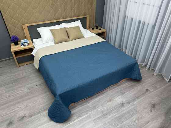 Покрывало двустороннее Decorator Microfiber листья 210х215 см синий с бежевым (85-199) Киев