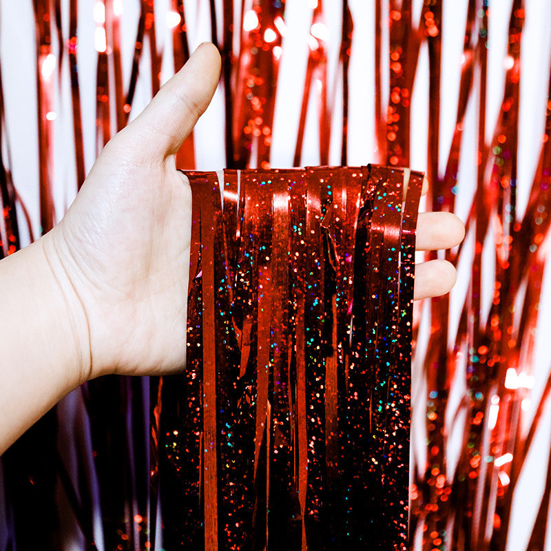 Дощик для фотозони з голограмою прикраса 245 см на 92 см червоний Київ - фото 1