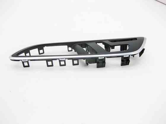 Mercedes-Benz  A2467200548 Декоративна накладка внутрішньої передньої лівої ручки відкриття дверей CLA Shooting Brake X117 CLA C117 GLA X156 A-class W Одеса