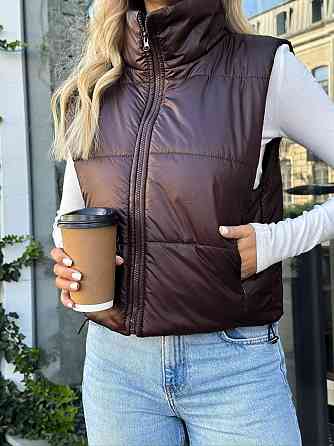 Жіноча утеплена жилетка на блискавці плащівка лак на синтепоні Шоколад, 44 Одеса