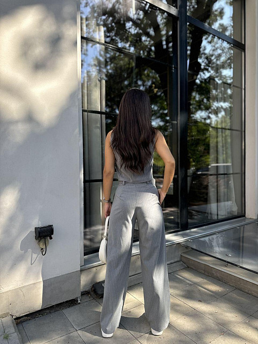 Женский брючный костюм двойка: жилет и брюки турецкая костюмка Серый, 44 Одесса - изображение 4