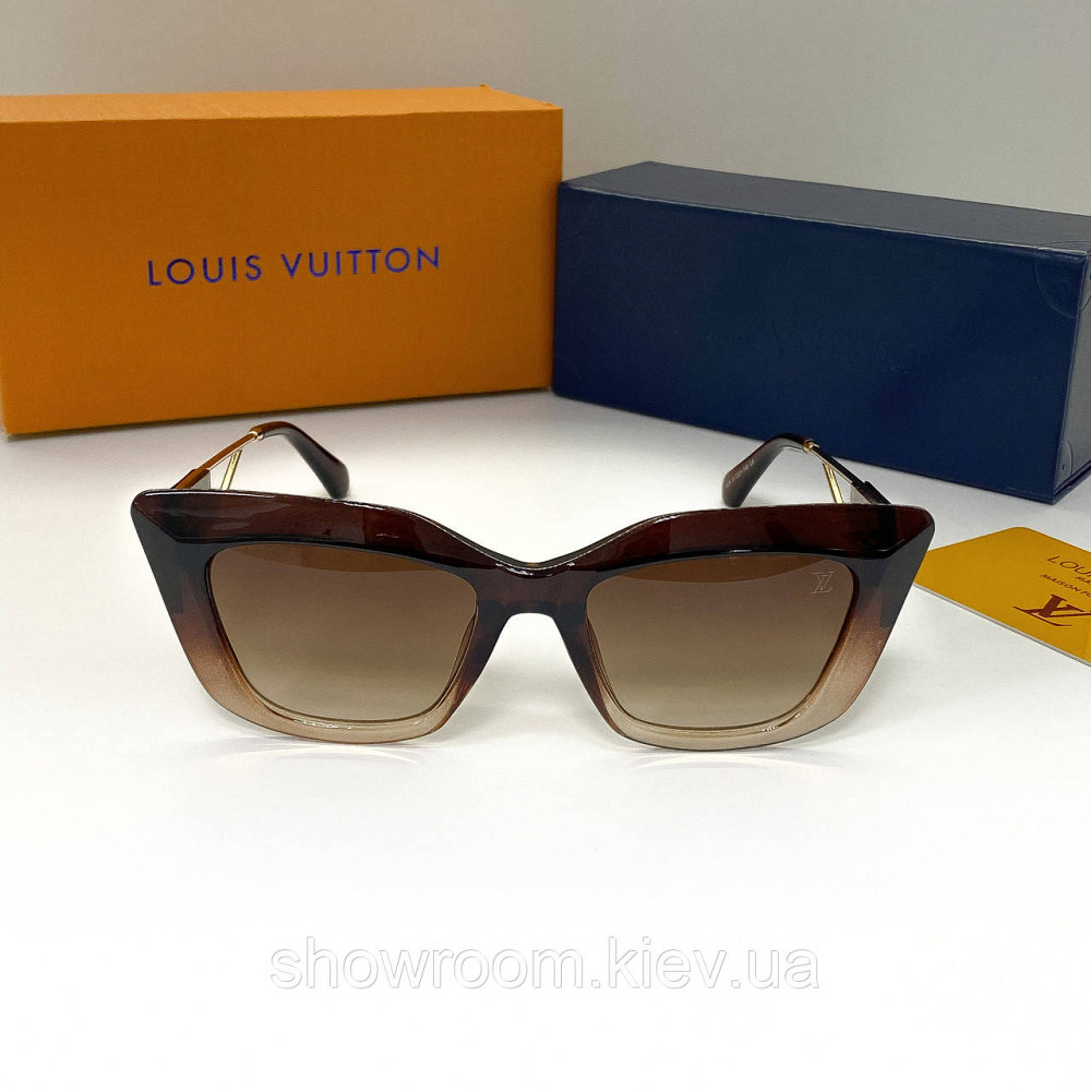 Женские солнцезащитные очки 