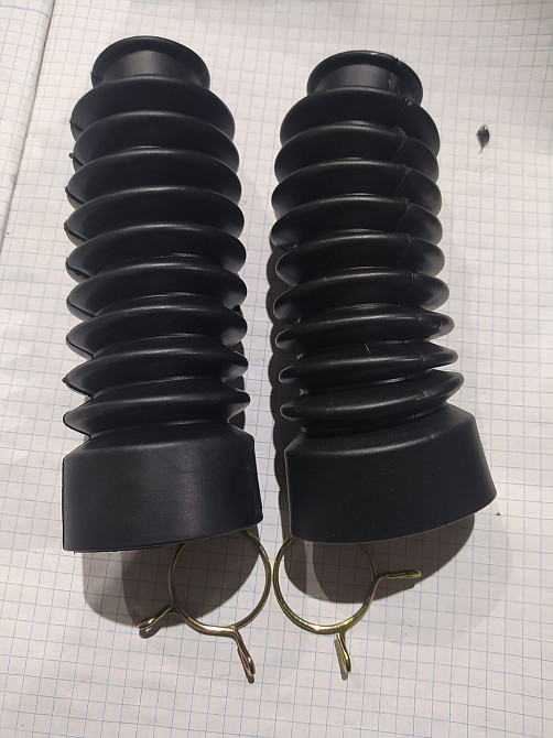 Гофри передньої вилки (пара), мотоцикл Ліфан 125/150 Мукачево - фото 1