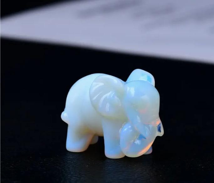 Фигурка хрустального слона из натурального камня опала 35 мм, карманное украшение, камни, декор для  Киев - изображение 1