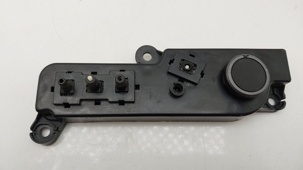 Блок регулювання положення сидіння водія Tesla model 3, model Y 1551854-01-A з незначним дефектом Луцк - изображение 1