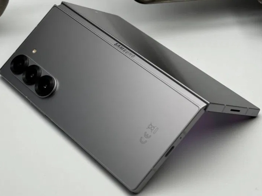 Смартфон Samsung Galaxy Z Fold 6 12/256Gb. Киев - изображение 6